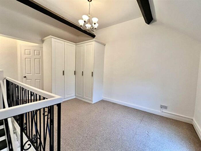 1 Bedroom Cottage To Rent In Shugborough Terrace, Main Road, Little Haywood, ST18