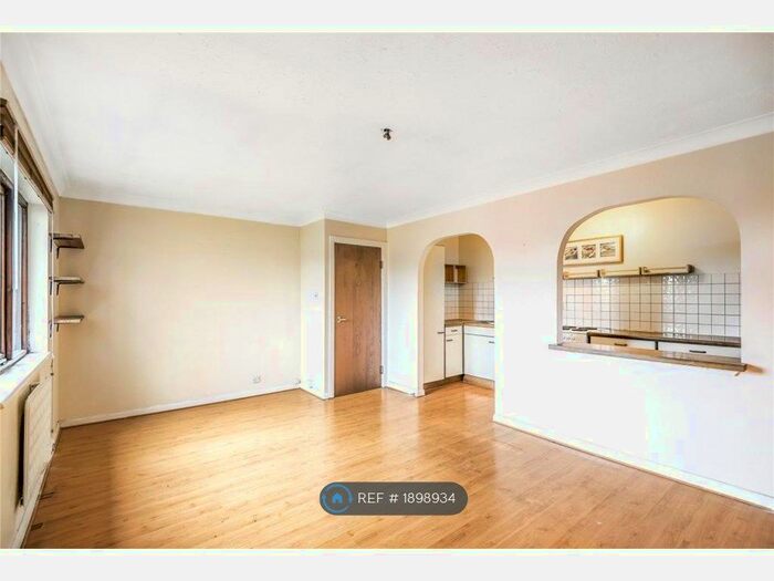 1 Bedroom Flat To Rent In Uxbridge, Uxbridge, UB8