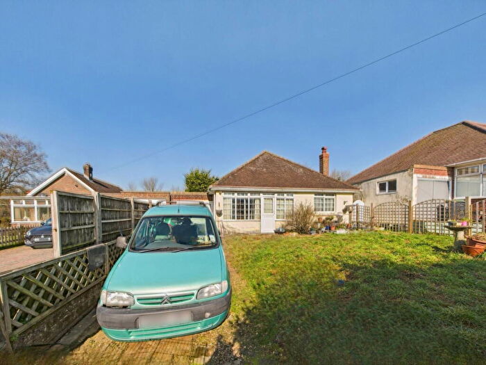 2 Bedroom Detached Bungalow For Sale In Maytree Avenue, Findon Valley, Worthing, BN14