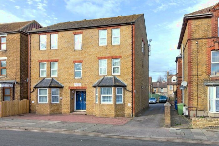 1 Bedroom Apartment To Rent In Edward House, Park Road, Sittingbourne, ME10