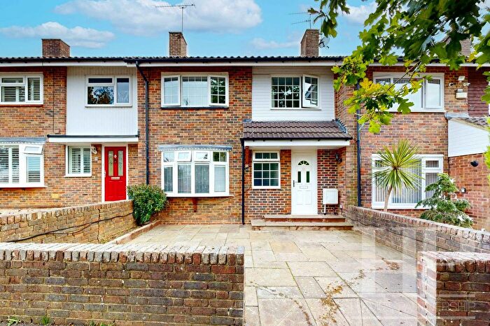 3 Bedroom Terraced House For Sale In Buckswood Drive, Crawley, RH11