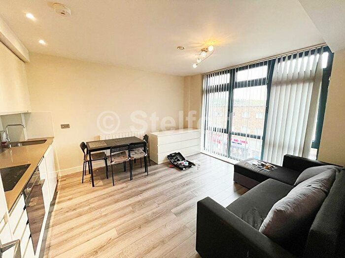 1 Bedroom Apartment To Rent In Bridge Street, Hemel Hempstead, HP1