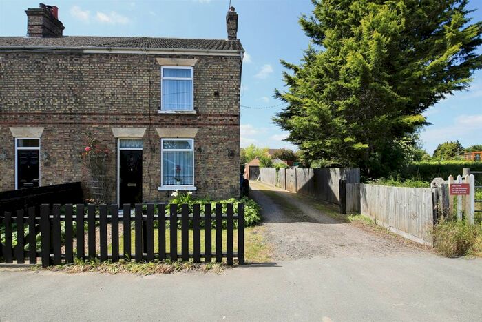 3 Bedroom End Of Terrace House For Sale In Station Road, Manea, March, PE15