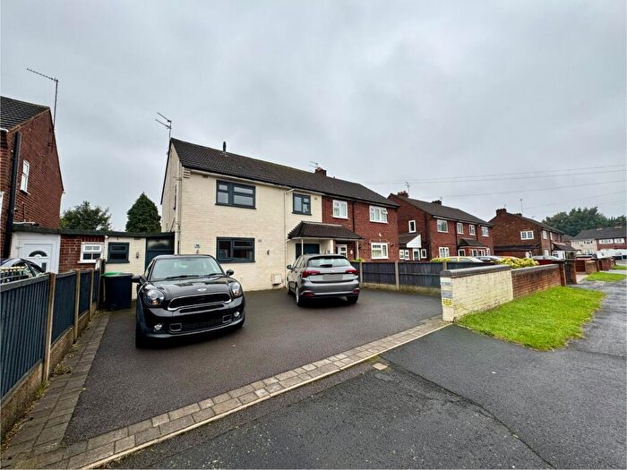 3 Bedroom House To Rent In Oval Road, Tipton, DY4