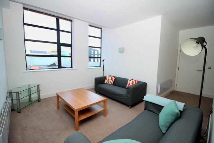 2 Bedroom Flat To Rent In Green Lane, Sheffield, South Yorkshire, Uk, S3