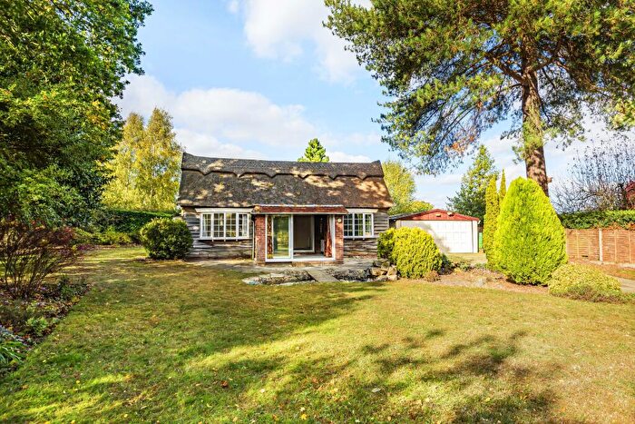 2 Bedroom Cottage To Rent In Hithcham, IP7