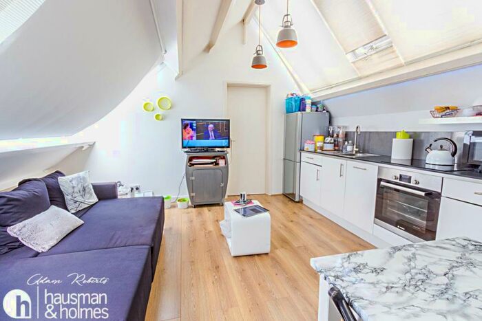 1 Bedroom Flat To Rent In Accommodation Road, Golders Green, NW11