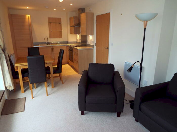 1 Bedroom Apartment To Rent In Eddystone House, Prospect Place, Cardiff, CF11