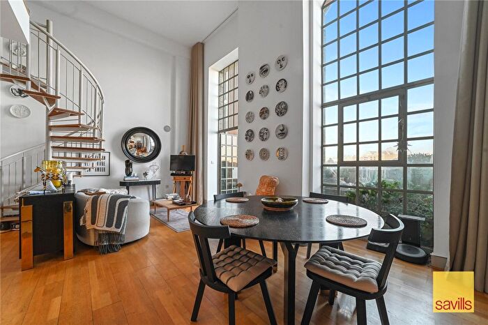 3 Bedroom Flat For Sale In Rotherhithe Street, London, SE16