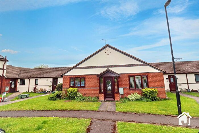 2 Bedroom Terraced Bungalow For Sale In Chestnut Walk, Markfield, LE67
