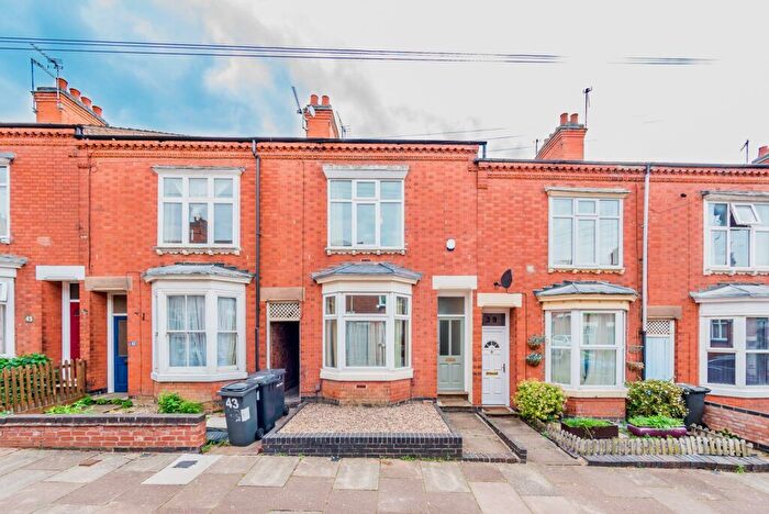 4 Bedroom Terraced House To Rent In Lytton Road, Leicester, LE2