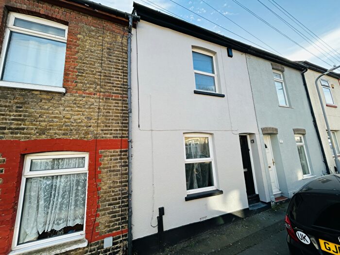 3 Bedroom House To Rent In Empress Road, DA12