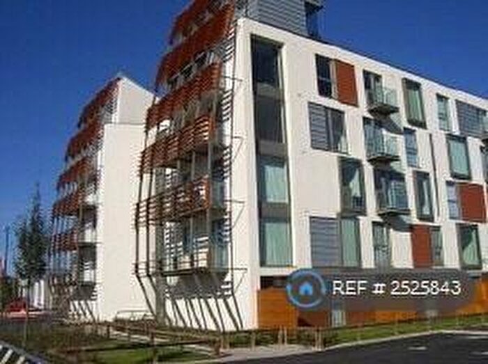 2 Bedroom Flat To Rent In Campbell House, Manchester, M11