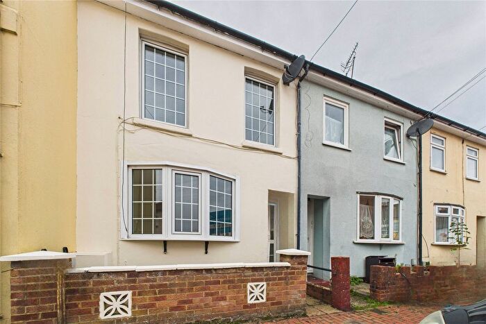 2 Bedroom Terraced House To Rent In Wolseley Road, Aldershot, Hampshire, GU11