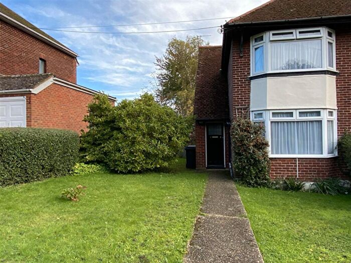 2 Bedroom House To Rent In Herne Bay Road, Sturry, Canterbury, CT2