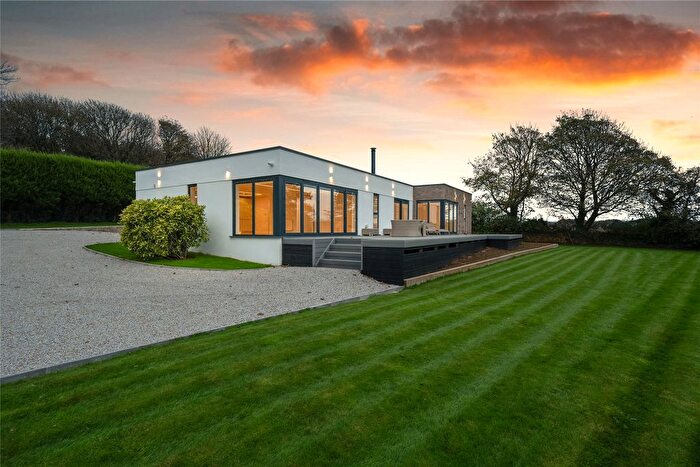 4 Bedroom Bungalow For Sale In Gwallon, Marazion, Cornwall, TR17