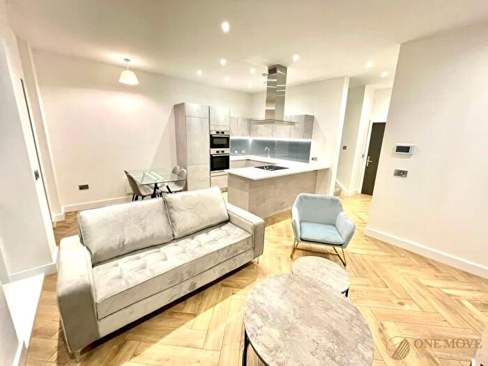 2 Bedroom Town House To Rent In Victoria Residence, Manchester, M15