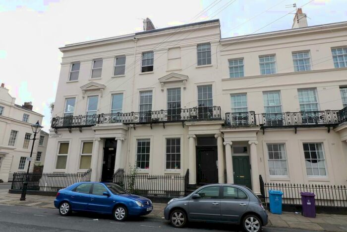 2 Bedroom Apartment To Rent In Huskisson Street, Liverpool, L8