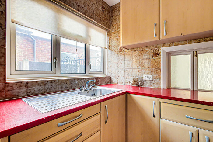 2 Bedroom Detached Bungalow For Sale In St. Johns Road, Benfleet, SS7