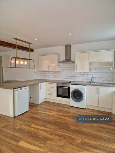 2 Bedroom Flat To Rent In Dugdale Street, Burnley, BB11