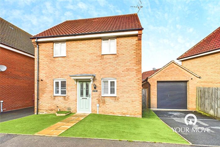 3 Bedroom Detached House For Sale In Tamarisk Drive, Caister-on-Sea, Great Yarmouth, Norfolk, NR30
