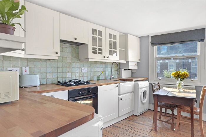 1 Bedroom Flat For Sale In Holloway Road, Islington, N19