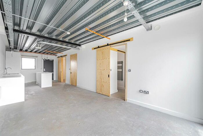 2 Bedroom Apartment To Rent In Aire Lofts, Climate Innovation District, LS9