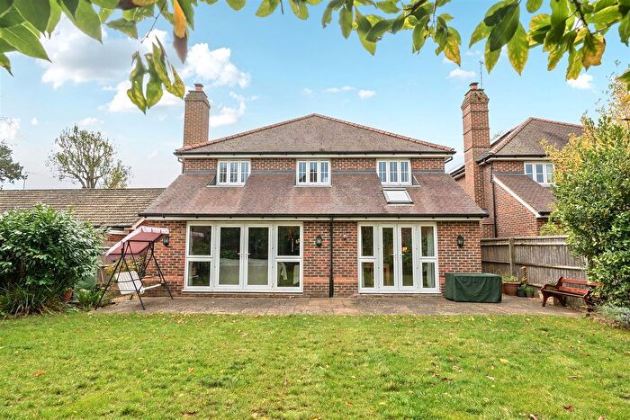 5 Bedroom Detached House For Sale In Grove Road, Tring, HP23