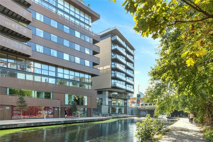 2 Bedroom Apartment To Rent In Poole Street, London, N1