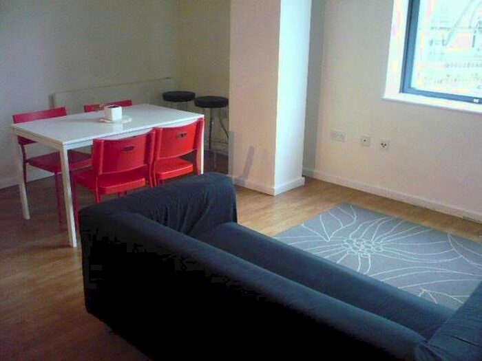 1 Bedroom Flat To Rent In Landmark House, City Centre, Bradford, BD1