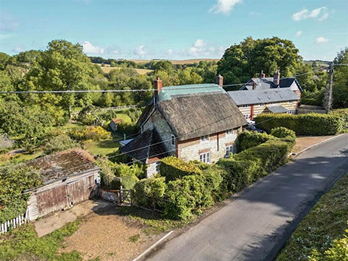 4 Bedroom Cottage For Sale In Broad Chalke, Salisbury, SP5