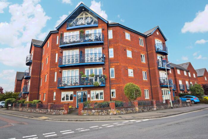 2 Bedroom Flat To Rent In Haven Road, Exeter, EX2