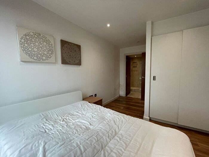 2 Bedroom Apartment To Rent In City Loft, St Pauls Square, Sheffield, S1