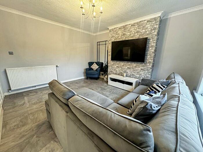 2 Bedroom Flat For Sale In Talisman Road, Knightswood, G13