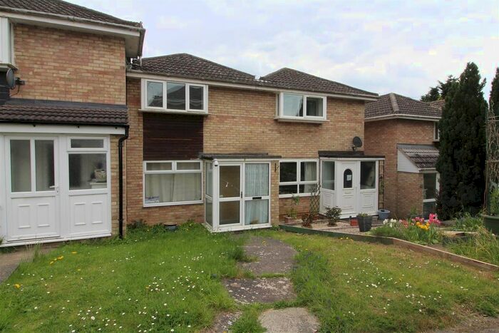 2 Bedroom Terraced House To Rent In Whitsundale Close, Finedon, Wellingborough, NN9