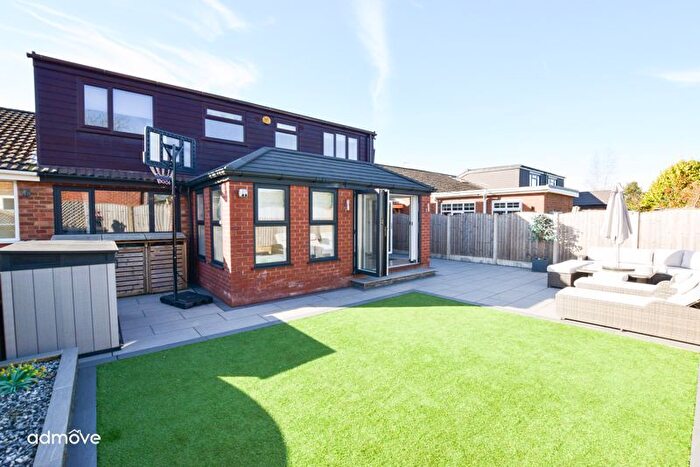 4 Bedroom Bungalow For Sale In Howard Avenue, Lymm, WA13