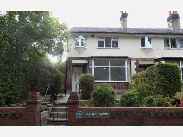 3 Bedroom Semi-Detached House To Rent In Barrowford, Barrowford, BB9