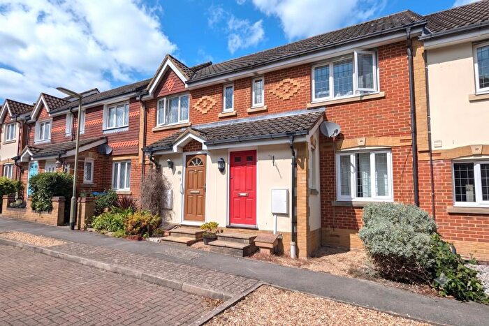 3 Bedroom Terraced House To Rent In Knaphill, Woking, Surrey, GU21