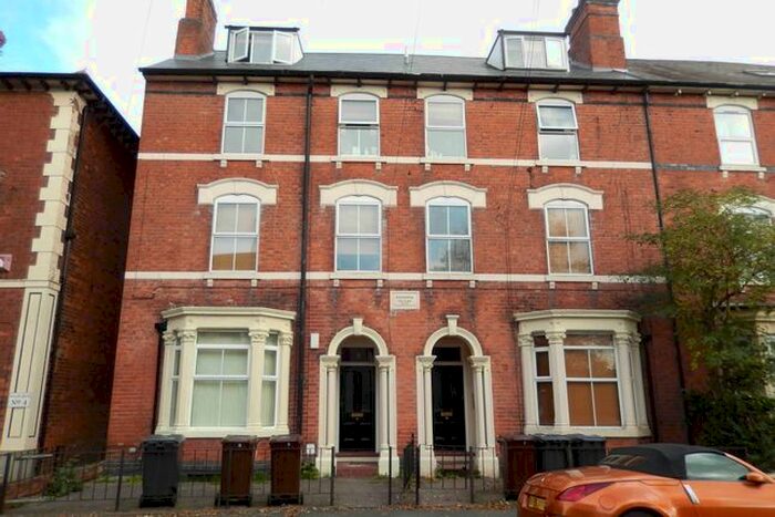 1 Bedroom Flat To Rent In Merridale Lane, Wolverhampton, WV3