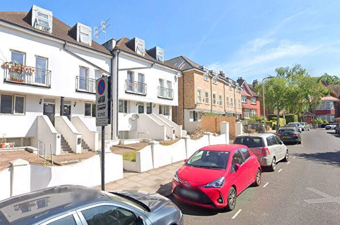 4 Bedroom Flat To Rent In Kingscroft Road, London, NW2