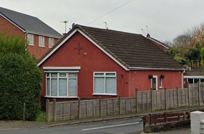 2 Bedroom Detached Bungalow For Sale In Bilston Road, Tipton, DY4