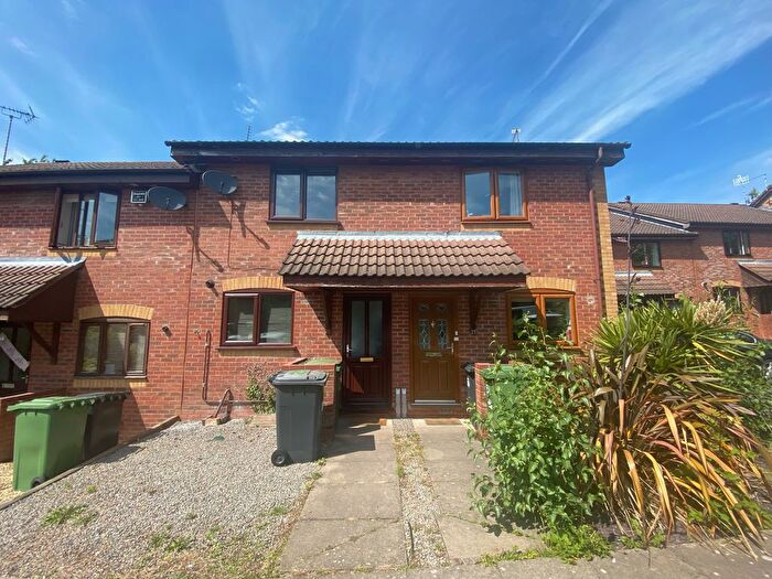 2 Bedroom Property To Rent In Ashmores Close, Redditch, B97