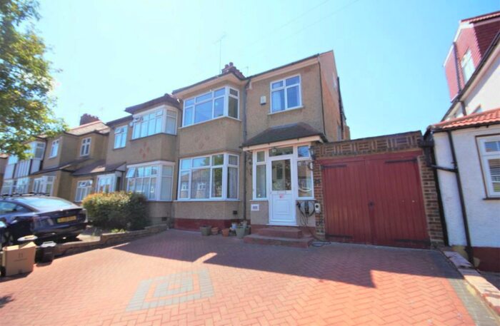 4 Bedroom Semi-Detached House To Rent In Mount Drive, Harrow, HA2