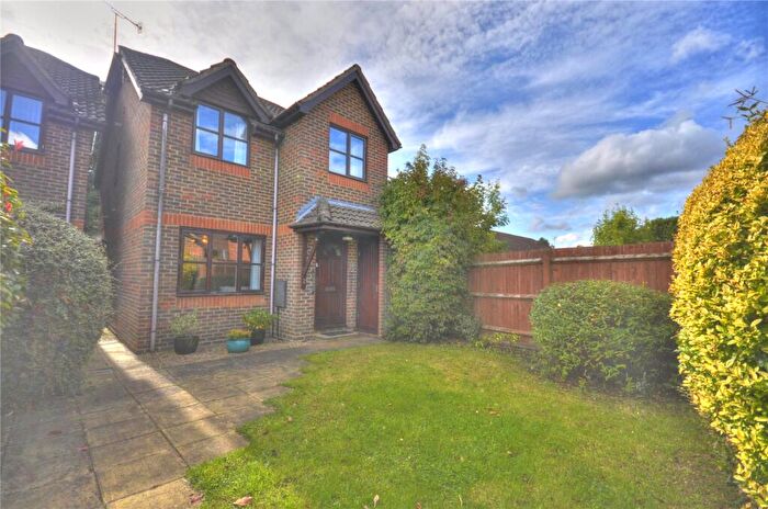 3 Bedroom Detached House To Rent In Brook Mead, Milford, Godalming, Surrey, GU8