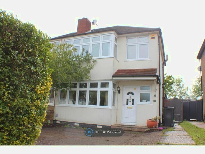 4 Bedroom Semi-Detached House To Rent In Crosslands Road, Epsom, KT19