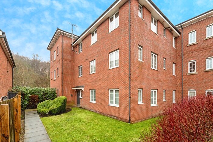 2 Bedroom Flat For Sale In Churchbeck Chase, Manchester, Lancashire, M26