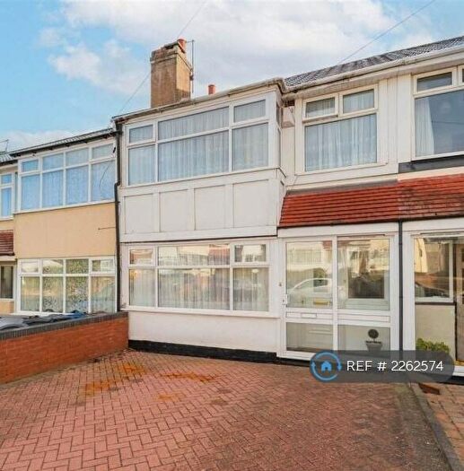 3 Bedroom Terraced House To Rent In Old Oak Road, Birmingham, B38