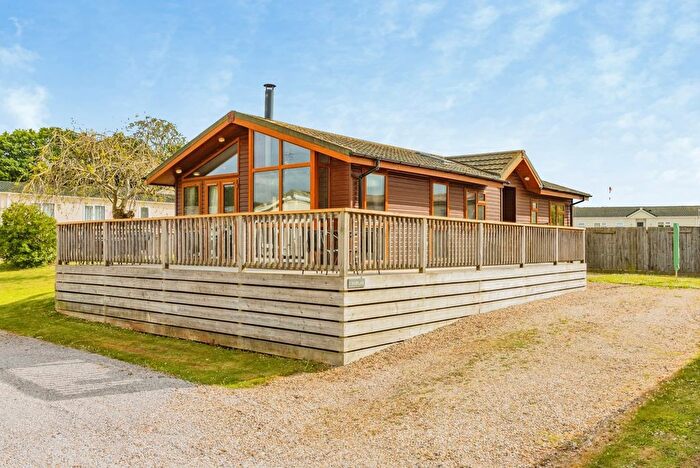 3 Bedroom Property For Sale In Warren Road, Hazelwood Park, Dawlish Warren, Dawlish, EX7