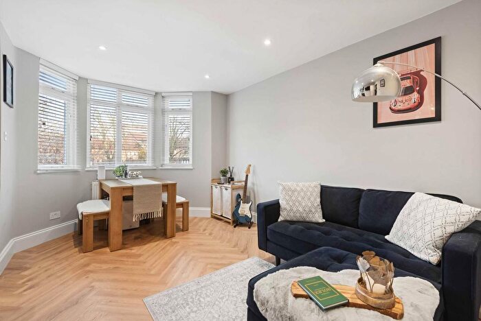 1 Bedroom Flat For Sale In Bagleys Lane, Fulham, London, SW6