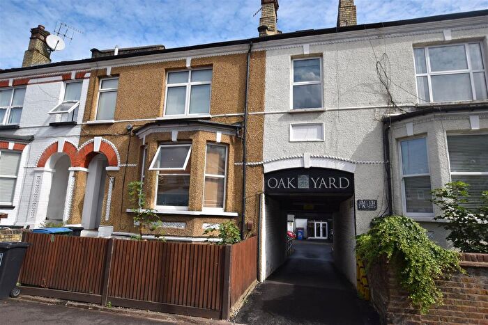 1 Bedroom Flat To Rent In Queens Road, Watford, WD17